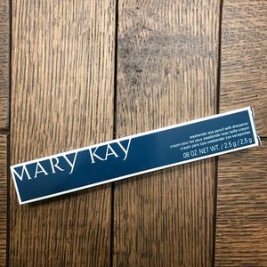 Limited Edition Mary Kay eyeliner/eyeshadow pencil